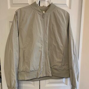 NWOT Lululemon Non-stop bomber Reversible